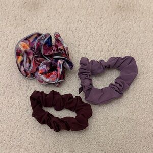 Lululemon Uplifting Scrunchies